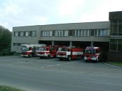 Stanice HZS Příbram s výjezdovou technikou (2007)